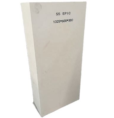 Fe2O3 함량은 ≤0.1% 소화 불탄소 융합 S5 EPIC AZS 세라믹 글래스 오븐용 벽돌
