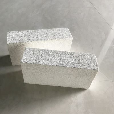 크루 밀도 ≤0.5-1.3g/cm3 JM26 화이트 컬러 오븐 부리용 멀라이트 단열 벽돌