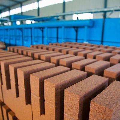 Fe2O3 4-5% 마그네시아 장수 시멘트 로터리 오븐 연소 구역을 위한 철 스핀엘 벽돌